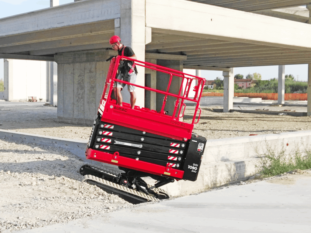 Liftservice sakselift i drift på byggeplads